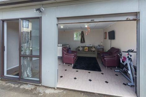 Photo of property in 90 Tennessee Avenue, Mangere East, Auckland, 2024