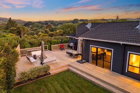 Photo of property in 77 Joseph Banks Drive, Whitby, Porirua, 5024