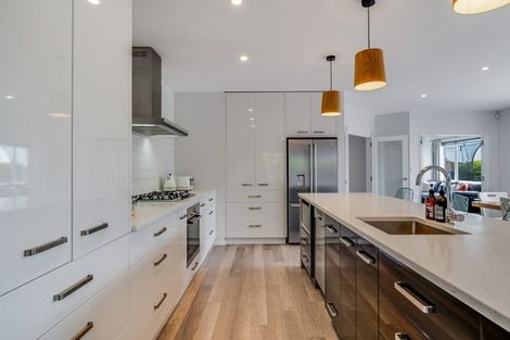 Photo of property in 106 Amesbury Drive, Churton Park, Wellington, 6037