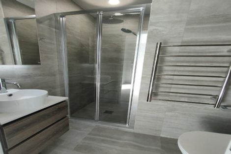 Photo of property in 65a/6 Hogans Road, Glenfield, Auckland, 0629