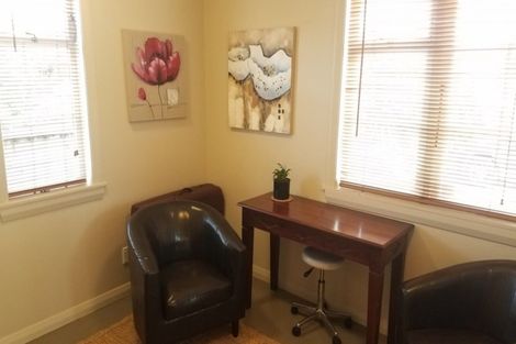 Photo of property in 128 Wilsons Road, Saint Martins, Christchurch, 8022