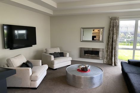 Photo of property in 52 Huntingdon Drive, Rangiora, 7400