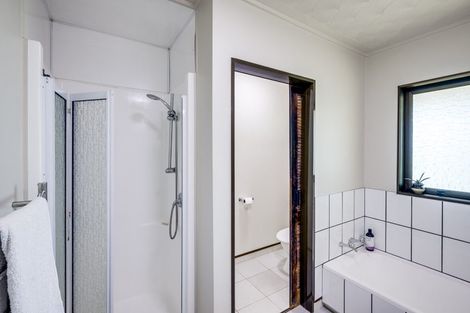 Photo of property in 1/117 Guppy Road, Taradale, Napier, 4112