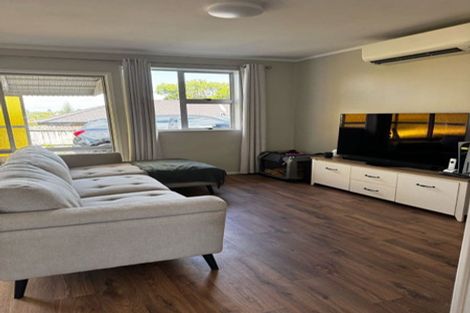 Photo of property in 2/18 James Road, Manurewa, Auckland, 2102