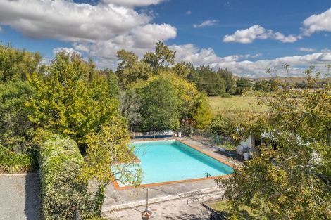 Photo of property in 11 Cook Street, Waipukurau, 4200