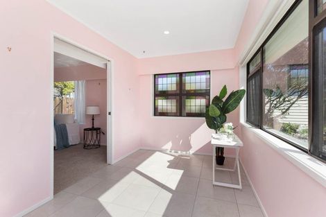 Photo of property in 2/27 Derrimore Heights, Clover Park, Auckland, 2019