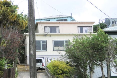 Photo of property in 64 Eden Street, Island Bay, Wellington, 6023