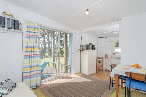 Photo of property in 5a Ocean Beach Road, Tairua, 3508