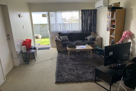 Photo of property in 18 Kent Street, Waiuku, 2123
