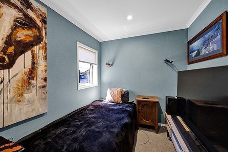 Photo of property in 24 Princes Street, Hawera, 4610