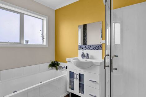 Photo of property in 14 Culzean Grove, Bell Block, New Plymouth, 4312