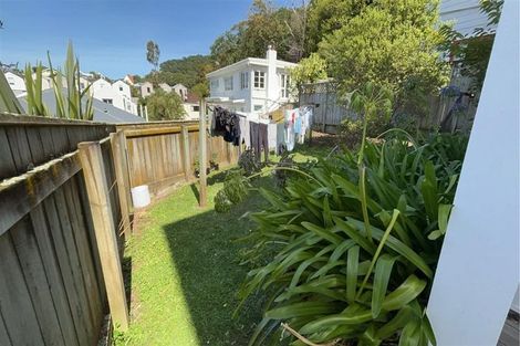 Photo of property in 21a Hargreaves Street, Mount Cook, Wellington, 6021