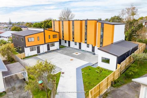 Photo of property in 7/10 Orchid Place, Te Atatu South, Auckland, 0610