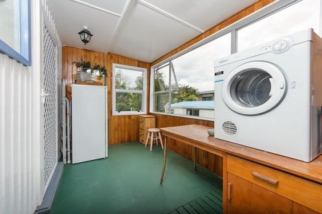 Photo of property in 9 Roberts Road, Te Atatu South, Auckland, 0610
