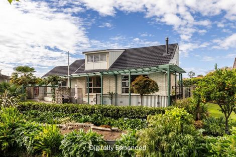 Photo of property in 110 Avondale Road, Taradale, Napier, 4112