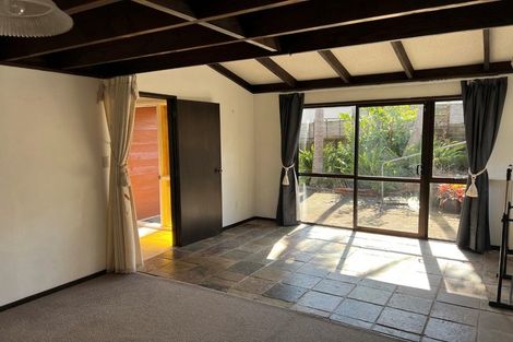 Photo of property in 1/268 Forrest Hill Road, Forrest Hill, Auckland, 0620