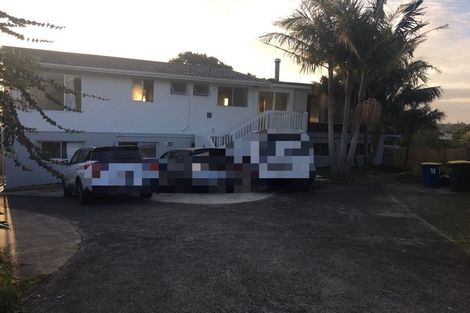 Photo of property in 31 Valley View Road, Glenfield, Auckland, 0629