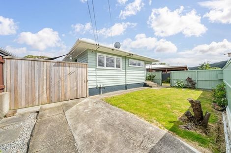 Photo of property in 87a Karamu Crescent, Wainuiomata, Lower Hutt, 5014