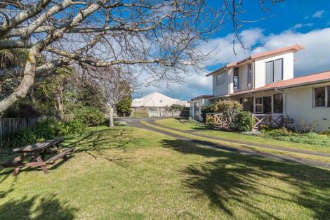 Photo of property in 30 Mahana Road, Paraparaumu Beach, Paraparaumu, 5032