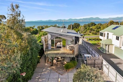 Photo of property in 12 Cliff Road, Tasman, Upper Moutere, 7173