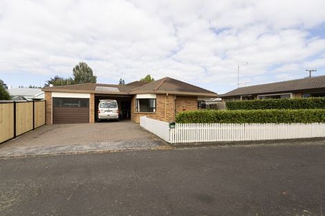 Photo of property in 69a Williams Street, Cambridge, 3434