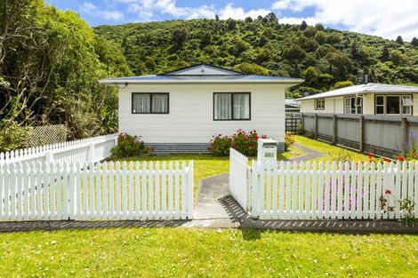 Photo of property in 36 Black Beech Street, Birchville, Upper Hutt, 5018