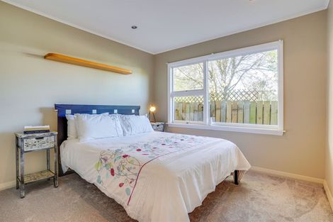 Photo of property in 11 Arlington Street, Burnside, Christchurch, 8053