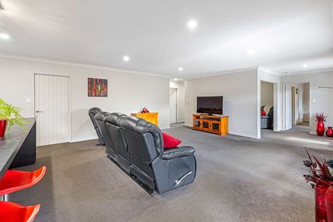 Photo of property in 7 Goldie Place, Rolleston, 7614