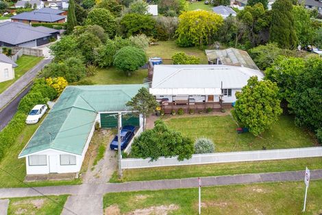 Photo of property in 18 School Road, Riverhead, 0820