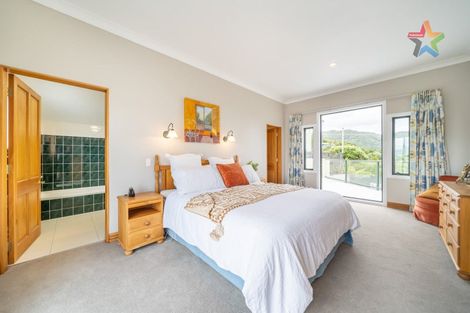 Photo of property in 69 Howard Road, Point Howard, Lower Hutt, 5013