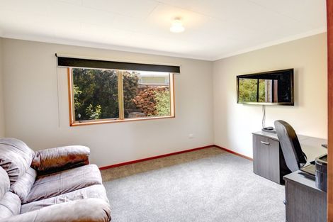 Photo of property in 30 Lynas Street, Outram, 9019