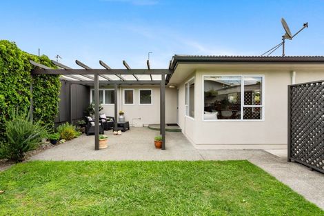 Photo of property in 1 Balmoral Street, Taradale, Napier, 4112