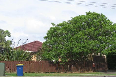 Photo of property in 110 Rosier Road, Glen Eden, Auckland, 0602