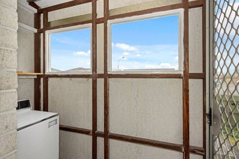 Photo of property in 18 Leonie Place, Aranui, Christchurch, 8061