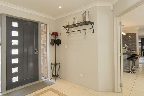 Photo of property in 87 Merriman Place, Pyes Pa, Tauranga, 3112