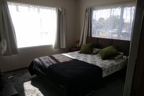 Photo of property in 47b Churchill Avenue, Manurewa, Auckland, 2102