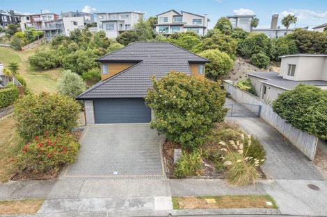 Photo of property in 7 Saint Austell Close, Camborne, Porirua, 5026
