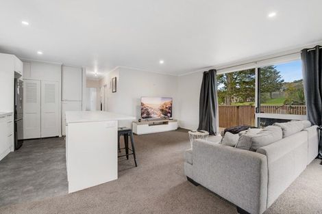 Photo of property in 73b Awaroa Road, Helensville, 0800