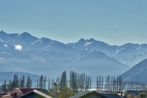 Photo of property in 23 Little Alpha Loop, Wanaka, 9305