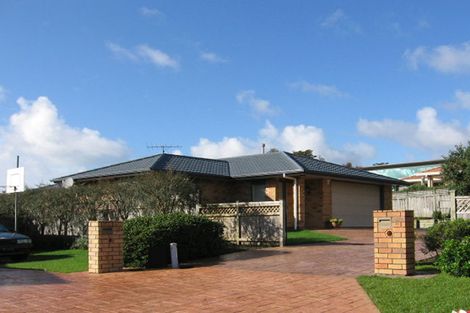 Photo of property in 11 Darimouth Place, Albany, Auckland, 0632