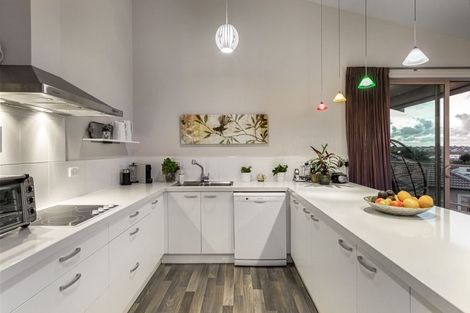 Photo of property in 3 Veronica Close, Red Beach, 0932