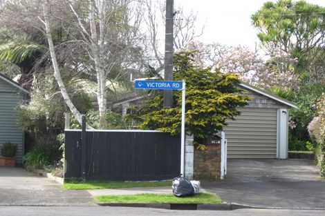 Photo of property in 30 Holsworthy Road, Lower Vogeltown, New Plymouth, 4310
