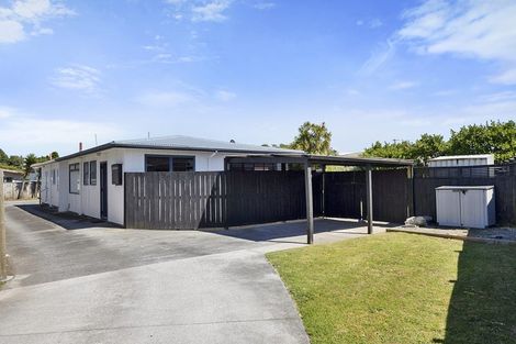 Photo of property in 15a Naumai Place, Spotswood, New Plymouth, 4310