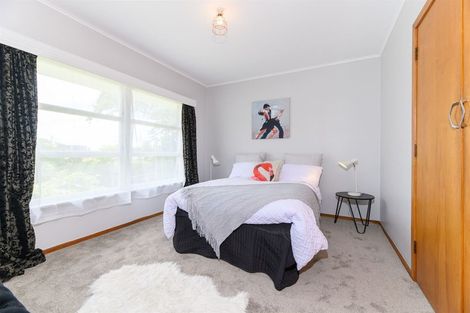 Photo of property in 2/11 Lenihan Street, Northcote, Auckland, 0627