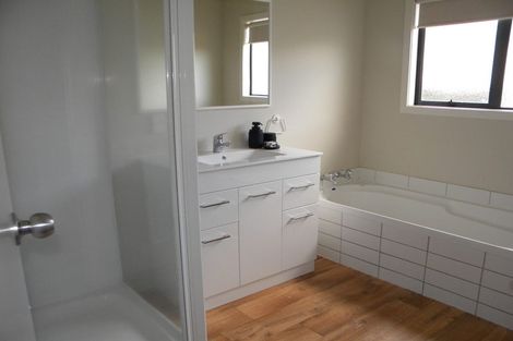 Photo of property in 379 Pakura Street, Te Awamutu, 3800