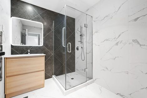 Photo of property in 28c Studfall Street, Pakuranga Heights, Auckland, 2010