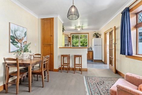 Photo of property in 11 Hungerford Road, Lyall Bay, Wellington, 6022