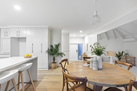 Photo of property in 70 Bay Vista Drive, Red Beach, 0932