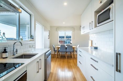 Photo of property in 1/8 Lancaster Road, Beach Haven, Auckland, 0626