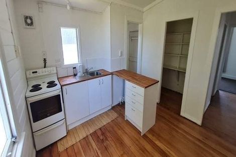 Photo of property in 74 Union Street, Hawera, 4610